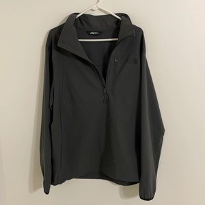 The Northface Men’s 1/4 zip Windwall pullover